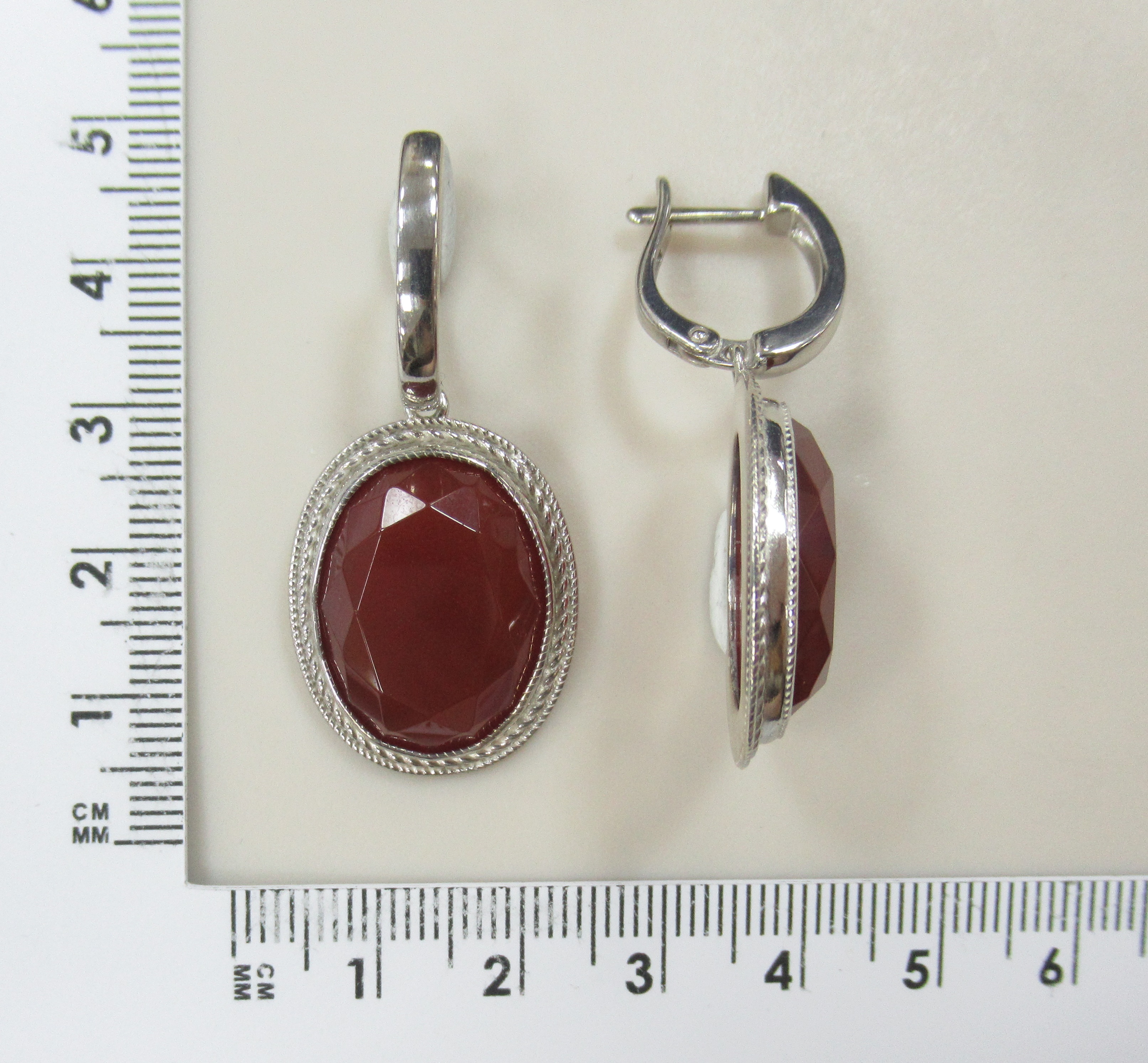 Серебряные серьги с агатами